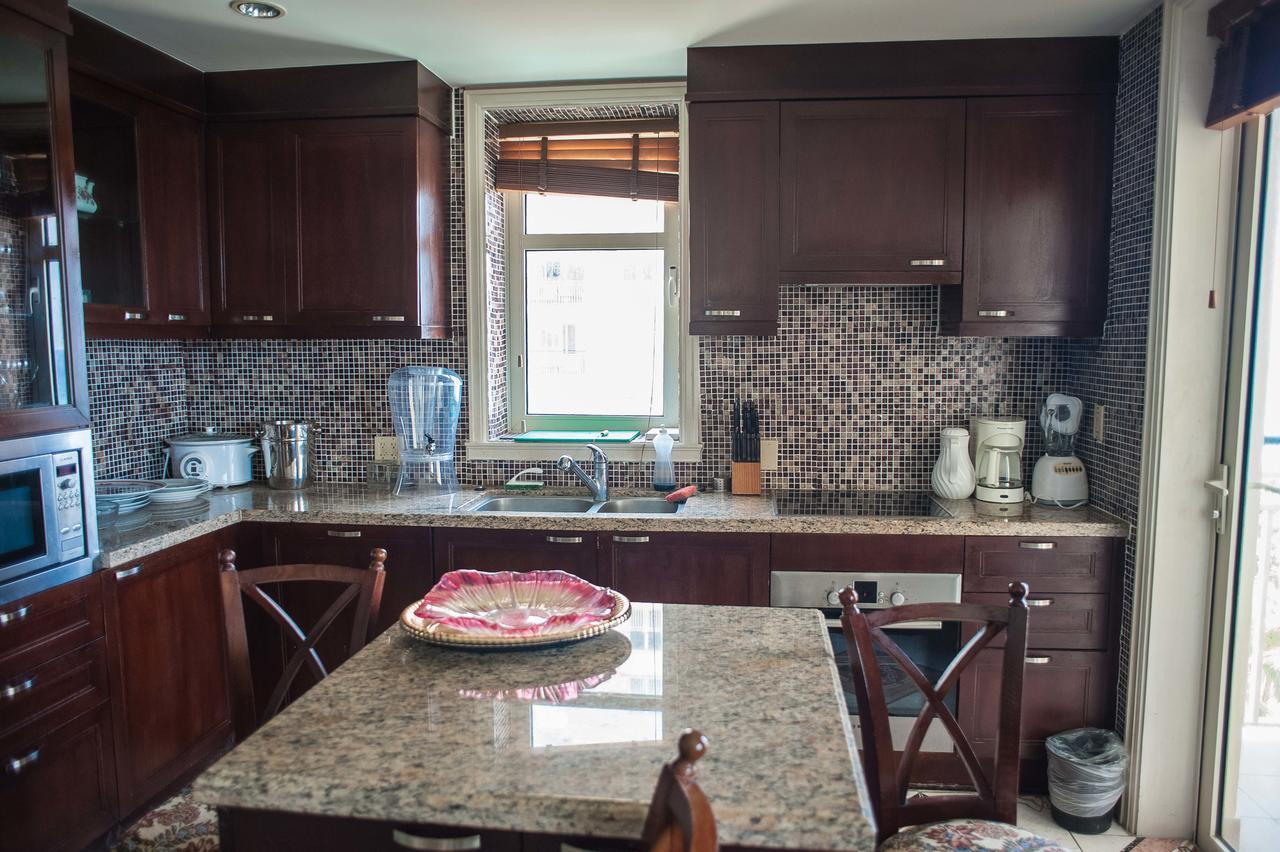 Palmyra Luxury Beach Condos Montego Bay Eksteriør bilde