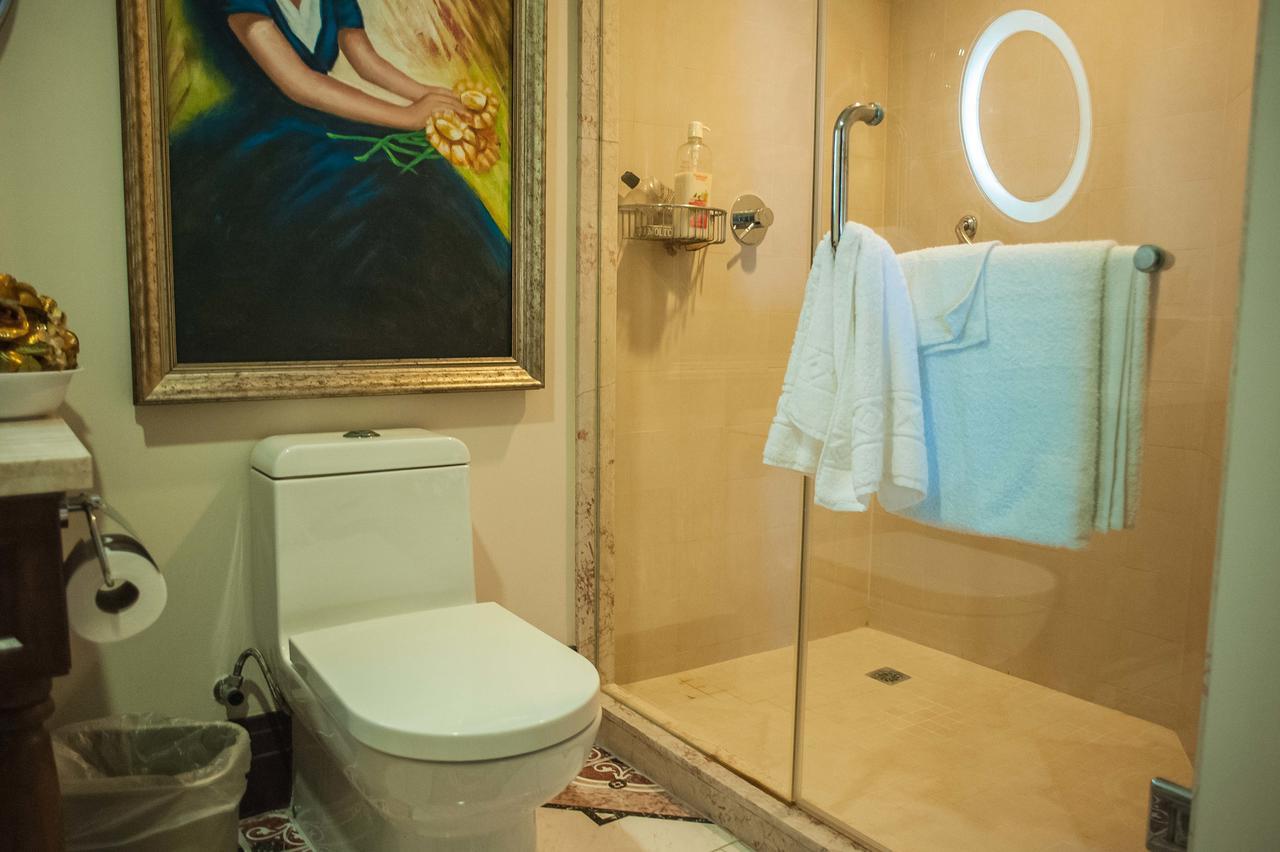 Palmyra Luxury Beach Condos Montego Bay Eksteriør bilde