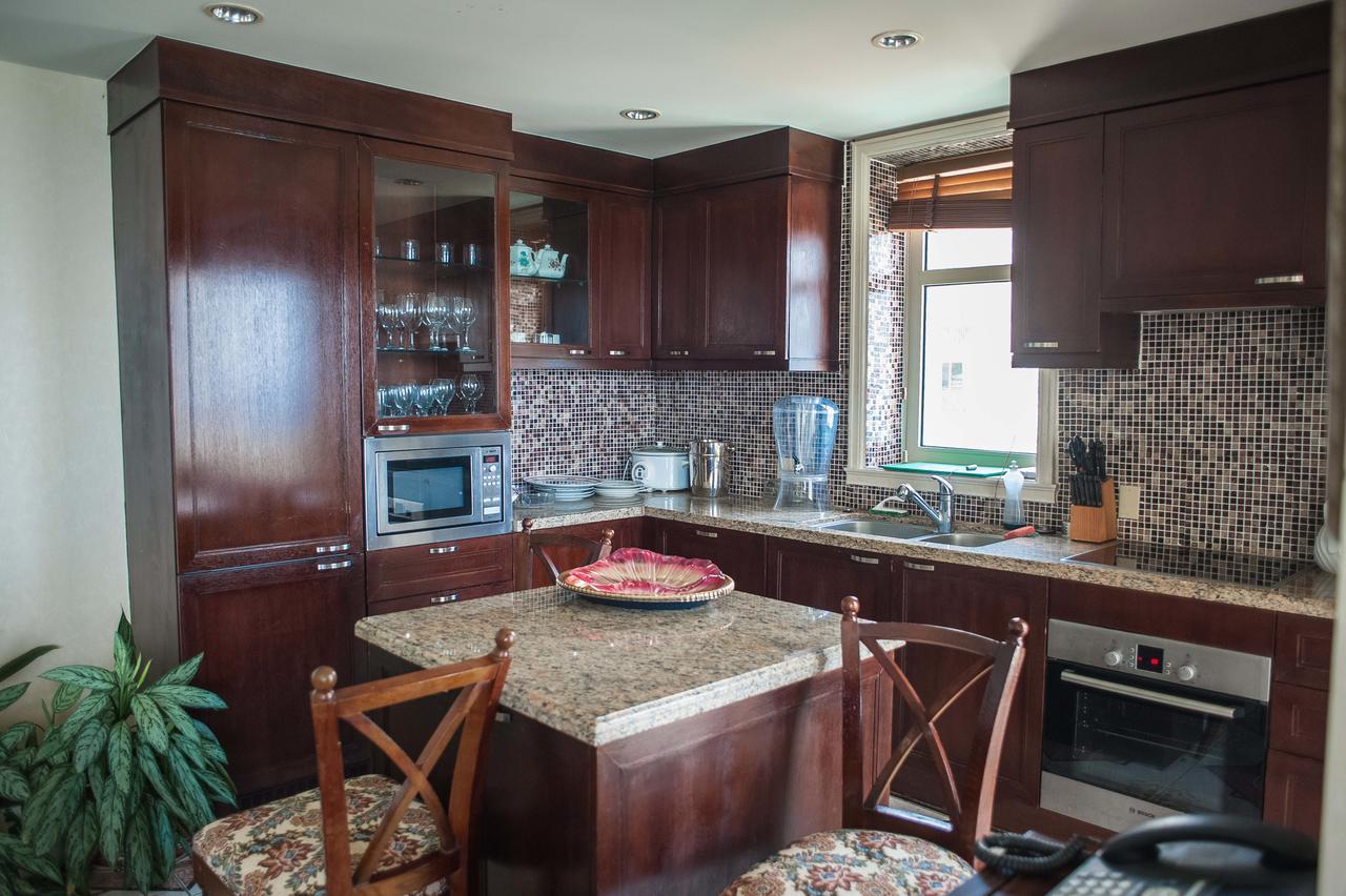 Palmyra Luxury Beach Condos Montego Bay Eksteriør bilde